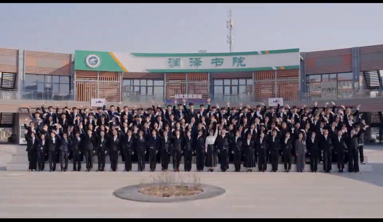 青年榜样·逐光而行